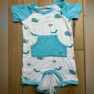 Kyte BABY Blue and White Bodysuit